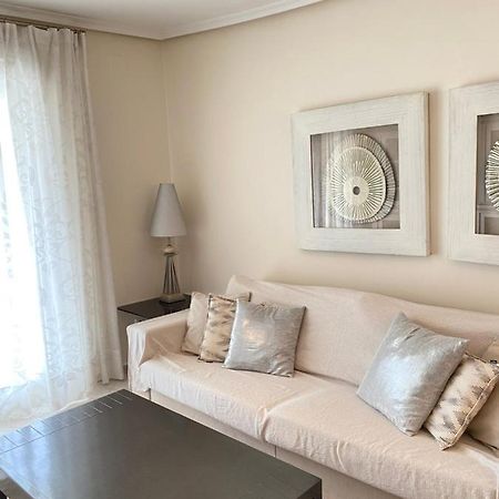 Elegant 2-Bedroom Apartment In Benidorm With Private Pool And Scenic Garden Views Cala de Finestrat Dış mekan fotoğraf