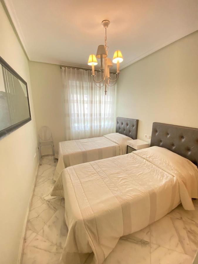 Elegant 2-Bedroom Apartment In Benidorm With Private Pool And Scenic Garden Views Cala de Finestrat Dış mekan fotoğraf