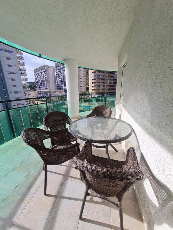 Elegant 2-Bedroom Apartment In Benidorm With Private Pool And Scenic Garden Views Cala de Finestrat Dış mekan fotoğraf